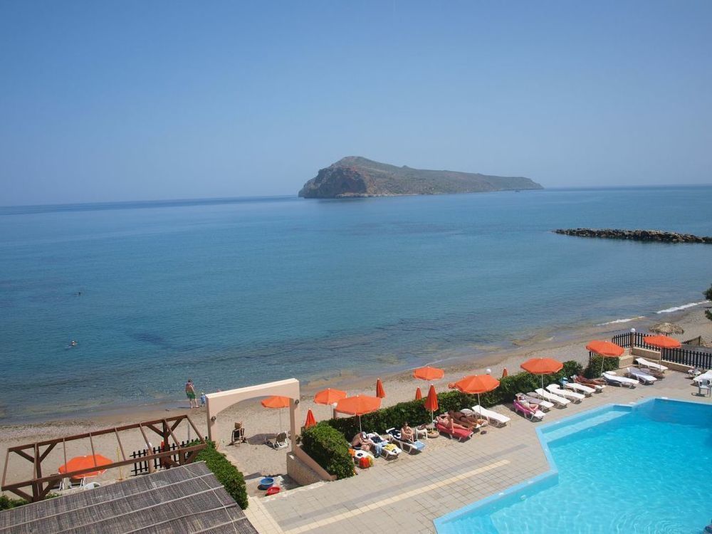 Hotel Haris On The Beach Agia Marina 外观 照片
