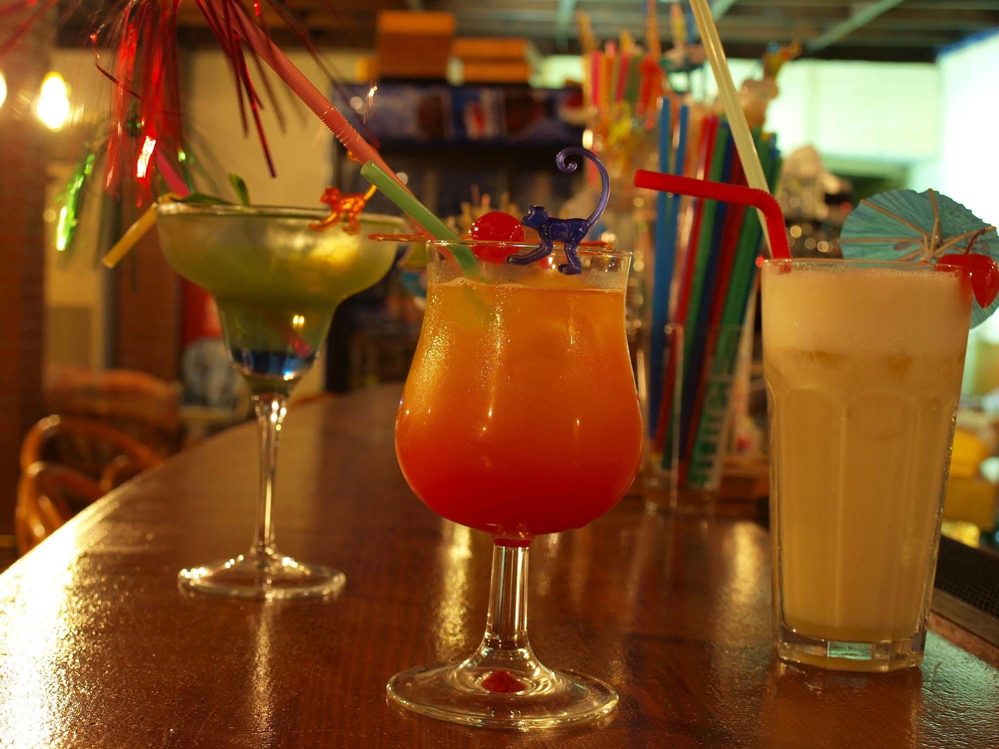 Hotel Haris On The Beach Agia Marina 外观 照片