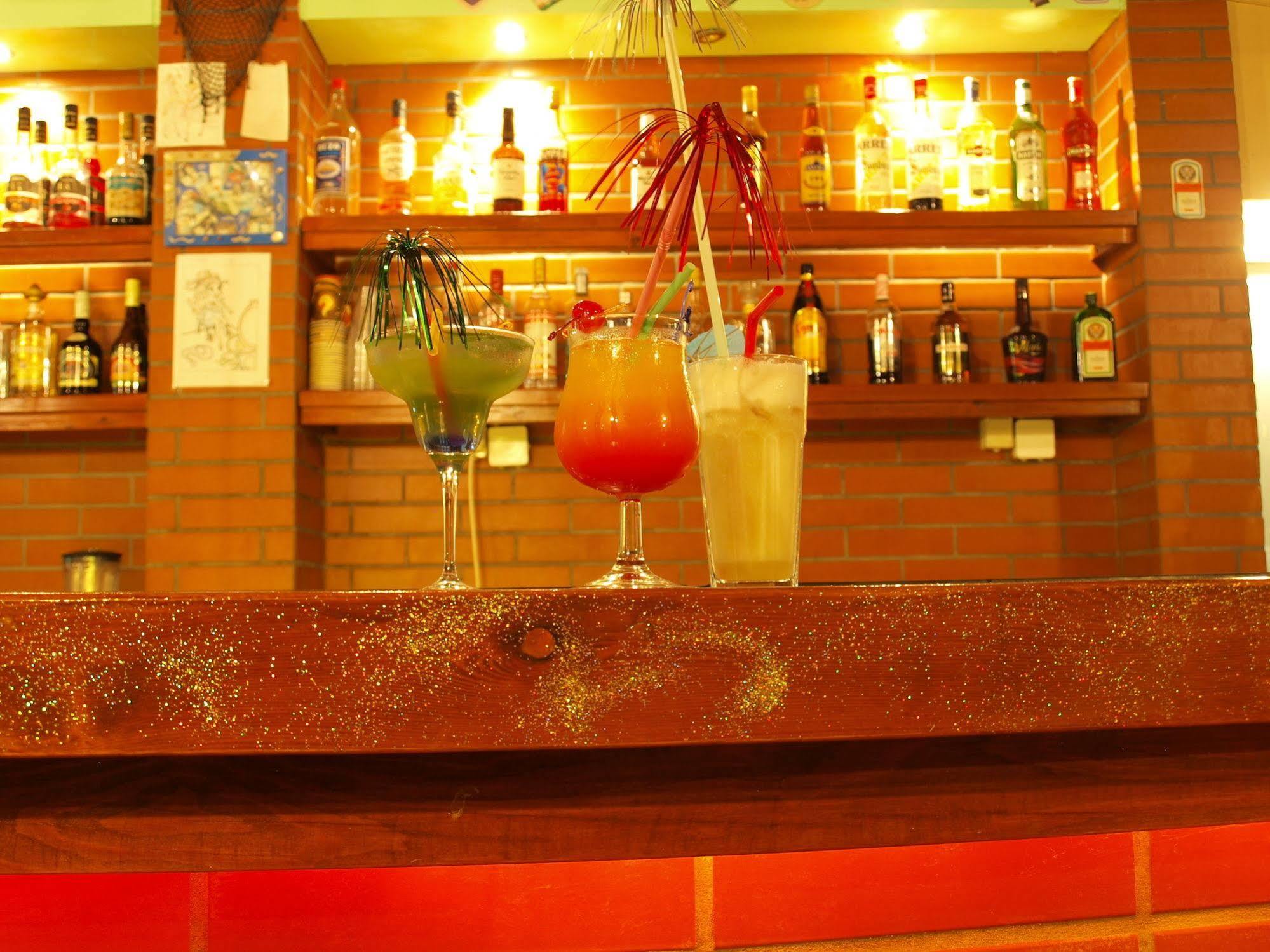 Hotel Haris On The Beach Agia Marina 外观 照片